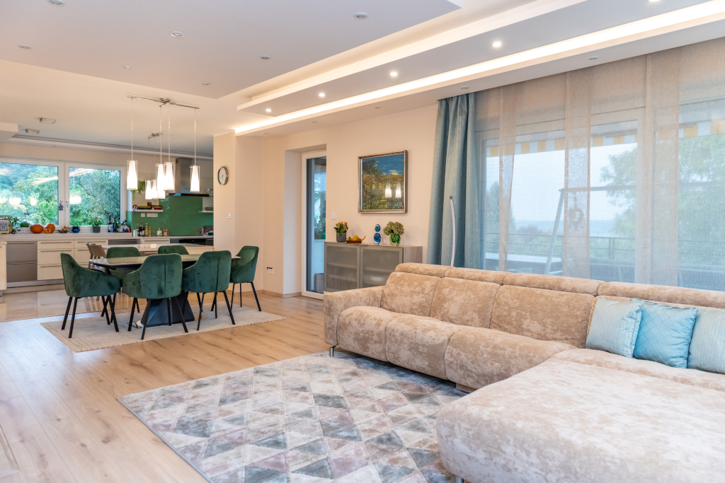 Miért érdemes lakberendezőre bízni otthonunk kialakítását?